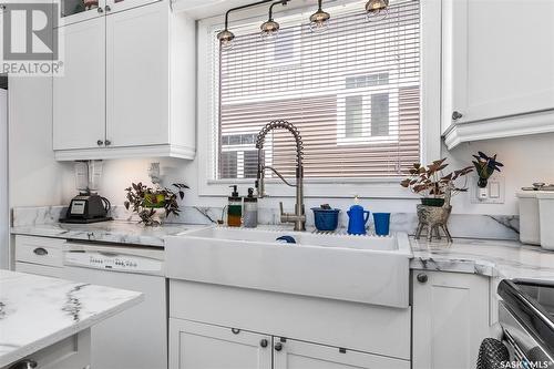 1218 1St Avenue Nw, Moose Jaw, SK - Indoor Photo Showing Kitchen