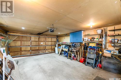 1218 1St Avenue Nw, Moose Jaw, SK - Indoor Photo Showing Garage