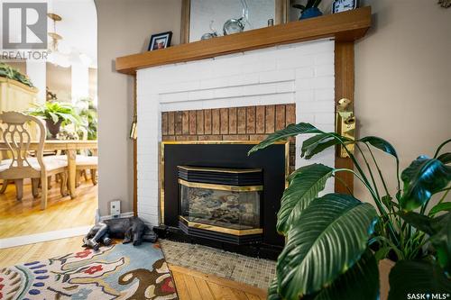 1218 1St Avenue Nw, Moose Jaw, SK - Indoor Photo Showing Living Room With Fireplace