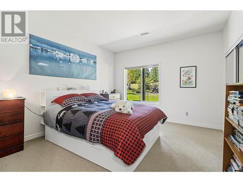 Bedroom #2 on lower level. - 2726 Golf Course Drive, Blind Bay, BC - Indoor Photo Showing Bedroom