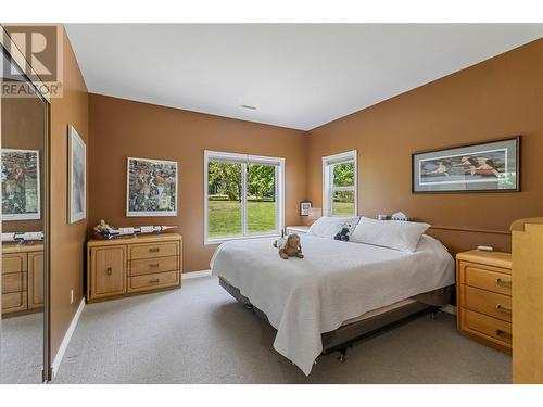 Bedroom #3 on lower level. - 2726 Golf Course Drive, Blind Bay, BC - Indoor Photo Showing Bedroom