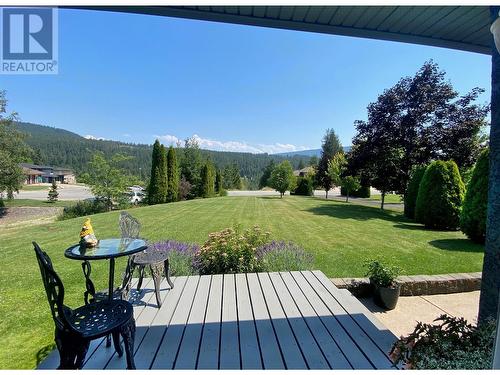 2726 Golf Course Drive, Blind Bay, BC - Outdoor With Deck Patio Veranda