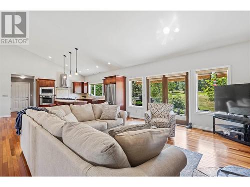 Living looking to Kitchen - 2726 Golf Course Drive, Blind Bay, BC - Indoor Photo Showing Living Room