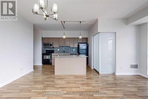 2210 - 30 Heron'S Hill Way, Toronto, ON - Indoor Photo Showing Kitchen