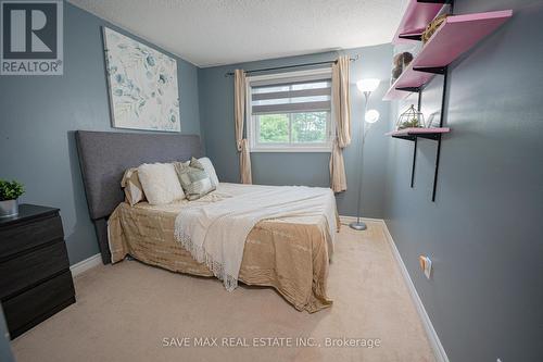 92 Highland Crescent, Kitchener, ON - Indoor Photo Showing Bedroom