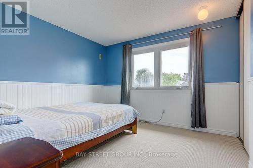 618 Crimson Crescent, Oshawa (Mclaughlin), ON - Indoor Photo Showing Bedroom