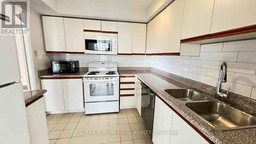 706 - 5460 Yonge Street, Toronto, ON - Indoor Photo Showing Kitchen With Double Sink