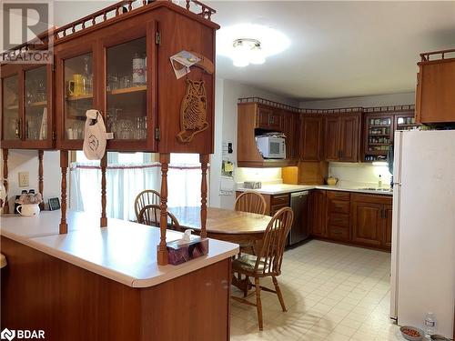 794046 Grey Rd 124 Road, Singhampton, ON - Indoor Photo Showing Kitchen