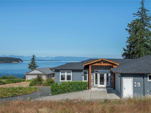 1349 Galerno Rd, Campbell River, BC 