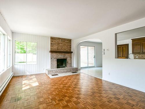 Salon - 5680 Ch. Des Hauteurs, Sainte-Adèle, QC - Indoor Photo Showing Living Room With Fireplace