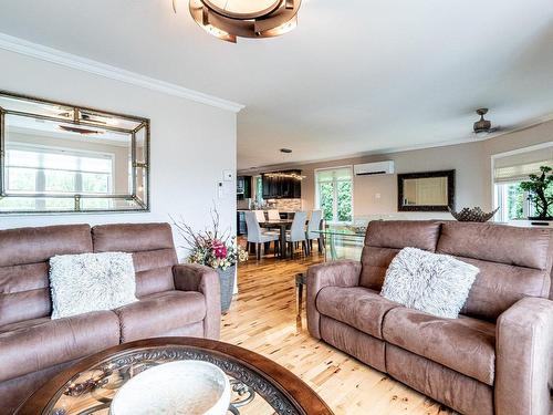 Salon - 872 Rue De Gibraltar, Sherbrooke (Brompton/Rock Forest/Saint-Élie/Deauville), QC - Indoor Photo Showing Living Room