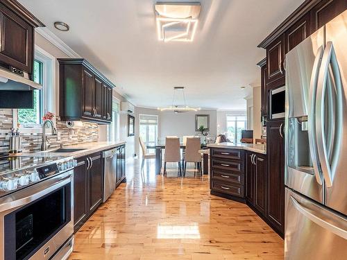 Kitchen - 872 Rue De Gibraltar, Sherbrooke (Brompton/Rock Forest/Saint-Élie/Deauville), QC - Indoor Photo Showing Kitchen With Upgraded Kitchen