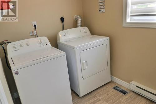 17 Acharya Drive, Paradise, NL - Indoor Photo Showing Laundry Room