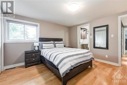 1025 Riddell Avenue S, Ottawa, ON - Indoor Photo Showing Bedroom