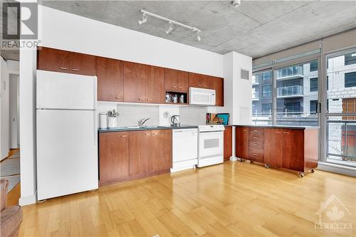 179 George Street Unit#306, Ottawa, ON - Indoor Photo Showing Kitchen