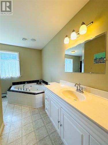 166 Quays Road, Bay Bulls, NL - Indoor Photo Showing Bathroom