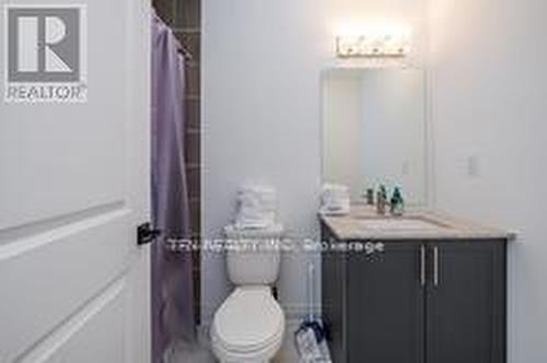 63 Gateland Drive, Barrie, ON - Indoor Photo Showing Bathroom