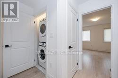 63 Gateland Drive, Barrie, ON - Indoor Photo Showing Laundry Room