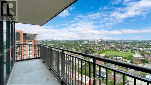 2207 - 830 Lawrence Avenue W, Toronto (Yorkdale-Glen Park), ON - Outdoor With Balcony With View With Exterior