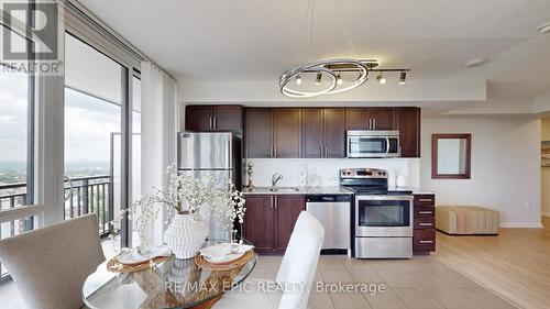 2207 - 830 Lawrence Avenue W, Toronto (Yorkdale-Glen Park), ON - Indoor Photo Showing Kitchen