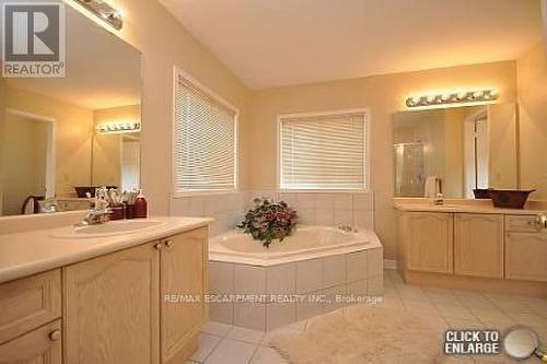 1189 White Clover Way, Mississauga (East Credit), ON - Indoor Photo Showing Bathroom