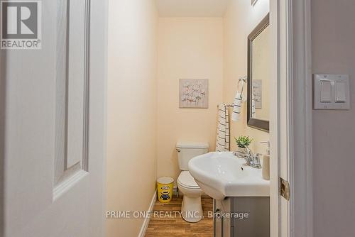 1128 Hilltop Street, Peterborough (Otonabee), ON - Indoor Photo Showing Bathroom