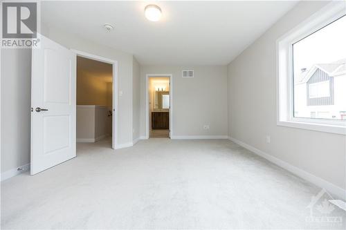 261 Surface Lane, Ottawa, ON - Indoor Photo Showing Other Room