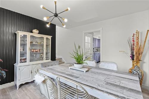 19 Minstrel Court, Hamilton, ON - Indoor Photo Showing Dining Room