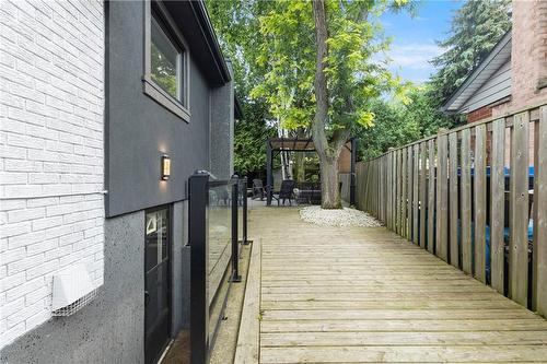 19 Minstrel Court, Hamilton, ON - Outdoor With Exterior