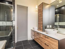 Ensuite bathroom - 