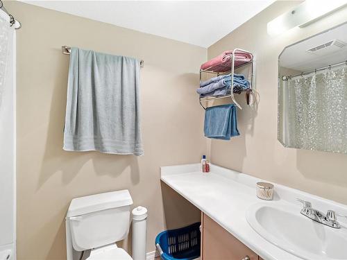 112-3185 Barons Rd, Nanaimo, BC - Indoor Photo Showing Bathroom