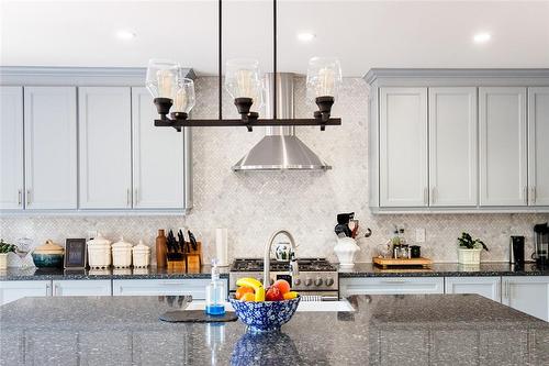 369 Nelles Road N, Grimsby, ON - Indoor Photo Showing Kitchen With Double Sink With Upgraded Kitchen