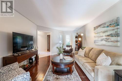 2265 Brays Lane, Oakville (Glen Abbey), ON - Indoor Photo Showing Living Room