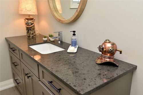 26 Corbett Avenue, St. Catharines, ON - Indoor Photo Showing Bathroom