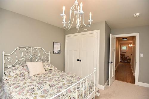 26 Corbett Avenue, St. Catharines, ON - Indoor Photo Showing Bedroom