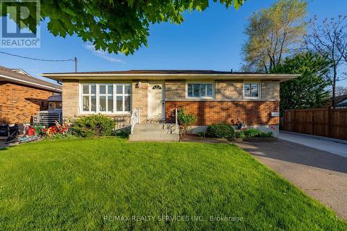 2 Anderson Street, St. Catharines, ON - Outdoor