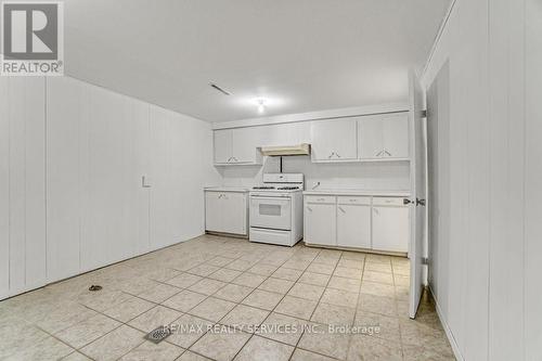 2 Anderson Street, St. Catharines, ON - Indoor Photo Showing Kitchen