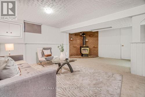 2 Anderson Street, St. Catharines, ON - Indoor Photo Showing Bedroom