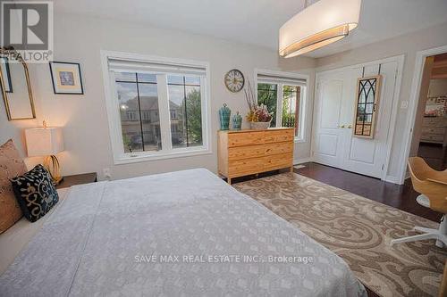 2 Dunegrass Way, Brampton (Bram East), ON - Indoor Photo Showing Bedroom