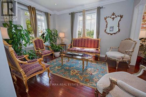 2 Dunegrass Way, Brampton (Bram East), ON - Indoor Photo Showing Living Room