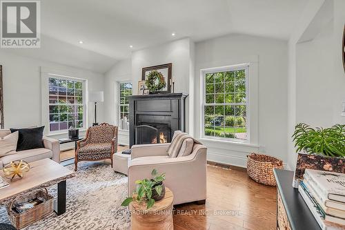 1288 Brock Road, Hamilton, ON - Indoor Photo Showing Living Room With Fireplace