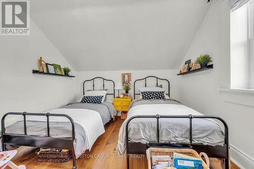 1288 Brock Road, Hamilton, ON - Indoor Photo Showing Bedroom