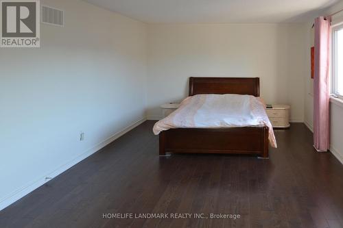 18 Wandering Glider Trail, Bradford West Gwillimbury (Bradford), ON - Indoor Photo Showing Bedroom