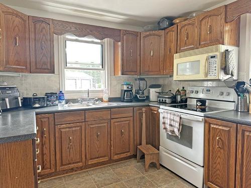 169 Bell Street, Nipigon, ON - Indoor Photo Showing Kitchen With Double Sink