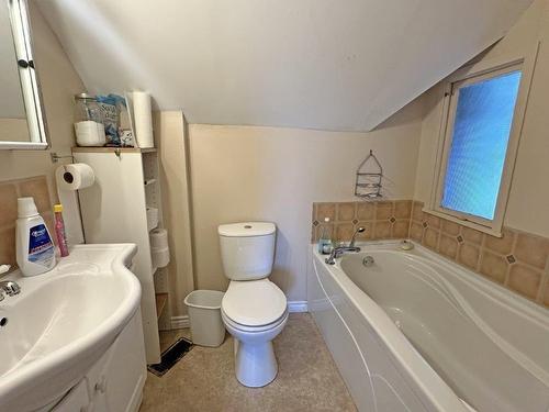 169 Bell Street, Nipigon, ON - Indoor Photo Showing Bathroom