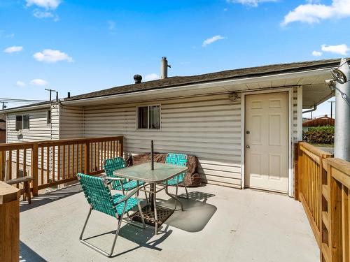 1011 Surrey Ave, Kamloops, BC - Outdoor With Deck Patio Veranda With Exterior