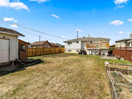 1011 Surrey Ave, Kamloops, BC - Outdoor With Backyard