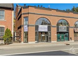 517 RIDEAU Street  Ottawa, ON K1N 5Z5