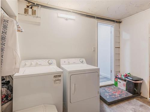 3717 Morgan Cres North, Port Alberni, BC - Indoor Photo Showing Laundry Room