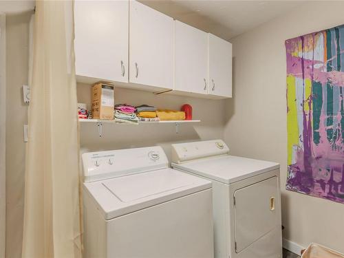 3717 Morgan Cres North, Port Alberni, BC - Indoor Photo Showing Laundry Room